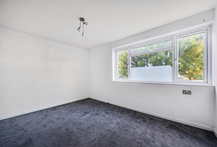 1 Bedroom Apartment For Sale In Little Dimocks, London, SW12