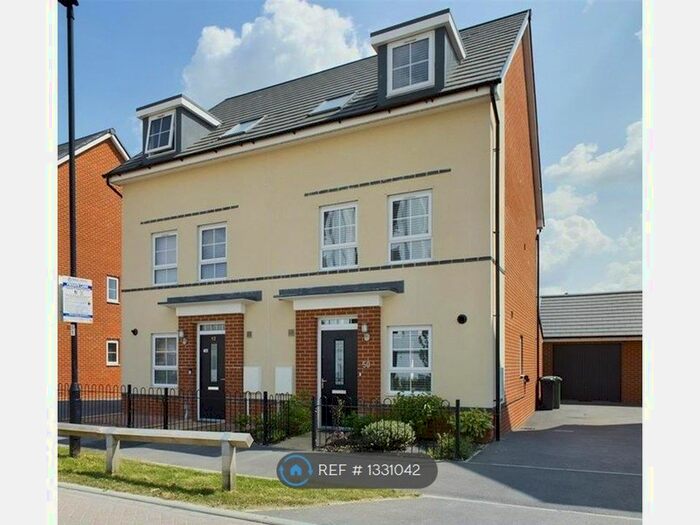 3 Bedroom Semi-Detached House To Rent In Fullbrook Drive, Basingstoke, RG21