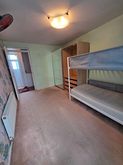 2 Bedroom Flat To Rent In Bower Street, London, E1