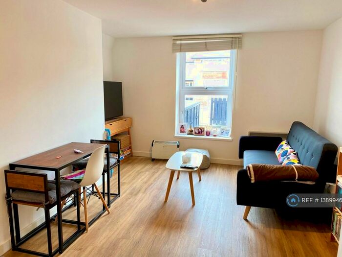 1 Bedroom Flat To Rent In Victoria House, Maidenhead, SL6