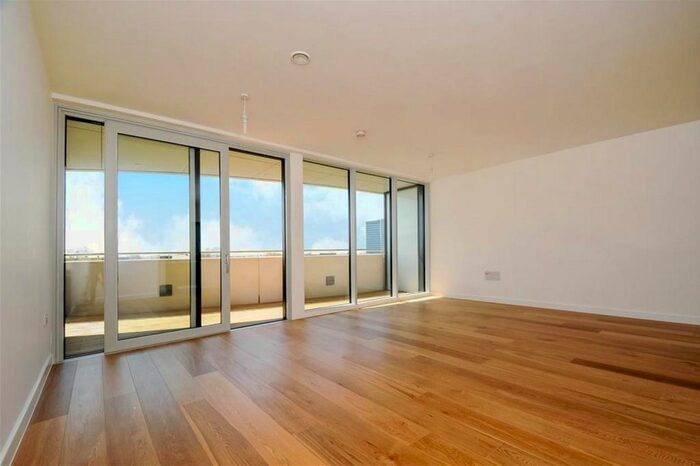 2 Bedroom Flat To Rent In Edmunds House, Colonial Drive, Chiswick, W4