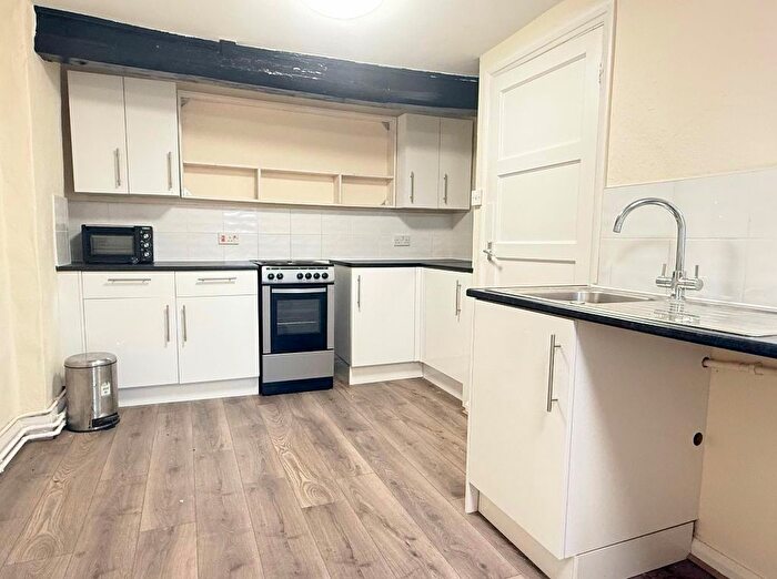 1 Bedroom Flat To Rent In Flat, High Street, Newmarket, CB8