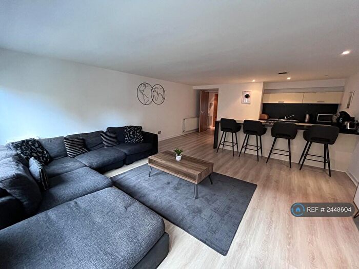 2 Bedroom Flat To Rent In High Street, Glasgow, G1