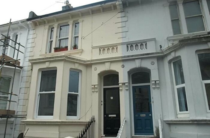 1 Bedroom Flat To Rent In Warleigh Road, Brighton, East Sussex, BN1