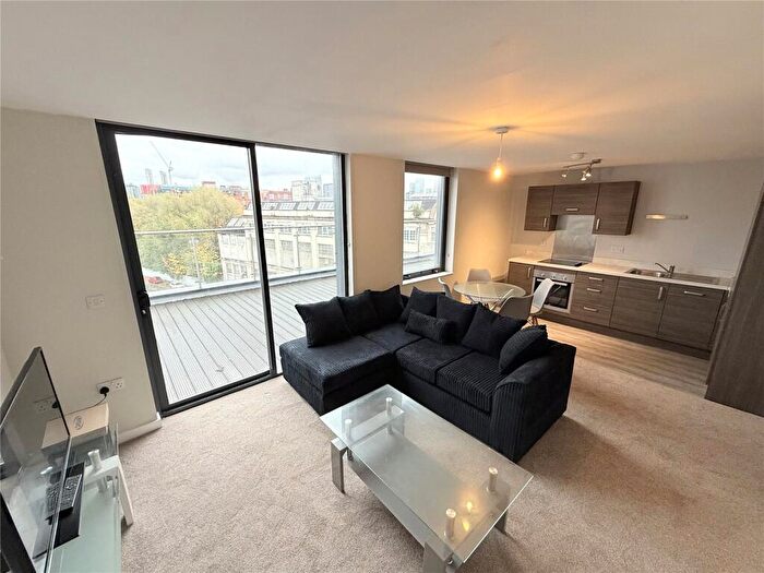 3 Bedroom Flat To Rent In Adelphi Wharf B, Adelphi Street, Salford, Greater Manchester, M3