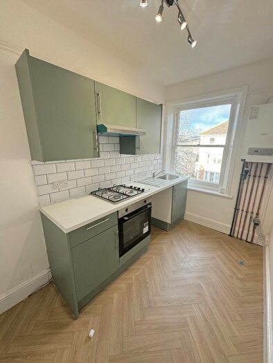 1 Bedroom Flat To Rent In Clarendon Villas, Hove, East Sussex, BN3