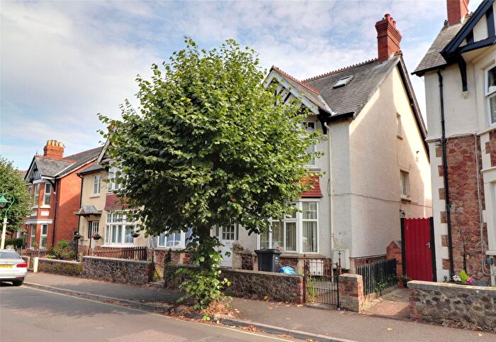 3 Bedroom Flat To Rent In Summerland Avenue, Minehead, Somerset, TA24
