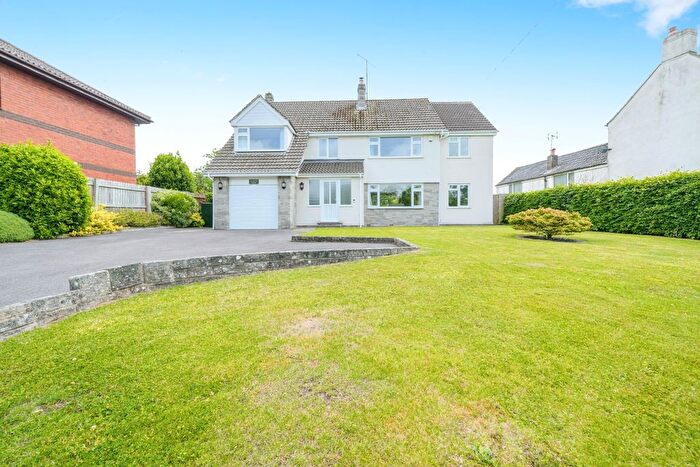 4 Bedroom Detached House For Sale In Old Bristol Road, Woodford, Berkeley, Gloucestershire, GL13