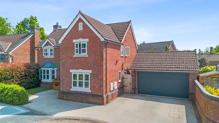 4 Bedroom Detached House For Sale In Westcliff Gardens, Appleton, WA4