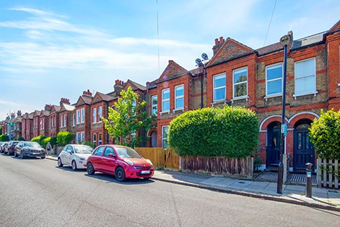 2 Bedroom Flat To Rent In Lutwyche Road, (), Catford, SE6
