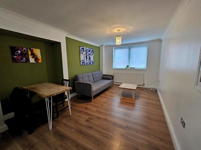 1 Bedroom Apartment To Rent In Park Street, Luton, LU1