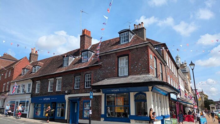2 Bedroom Flat For Sale In Salisbury Street, Blandford Forum, Dorset, DT11