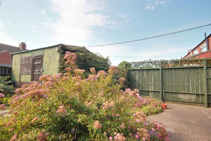 3 Bedroom Terraced House For Sale In Sutherland Avenue, Hull, HU6