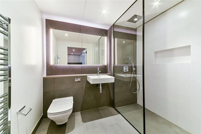 1 Bedroom Flat To Rent In Electric Boulevard, London, SW11