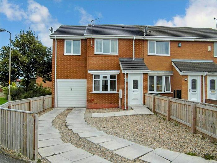 3 Bedroom Semi-Detached House To Rent In Osborne Close, Bedlington, NE22
