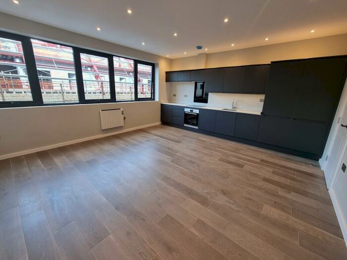 1 Bedroom Flat To Rent In Arcadia Avenue, London, N3