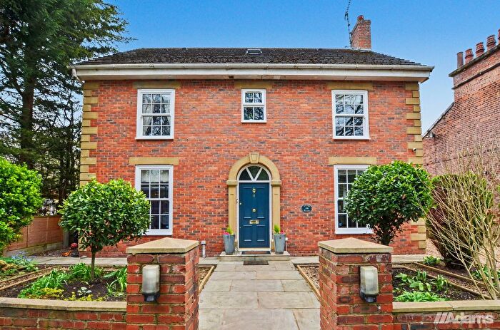 5 Bedroom Detached House For Sale In Ashton House, Runcorn, WA7