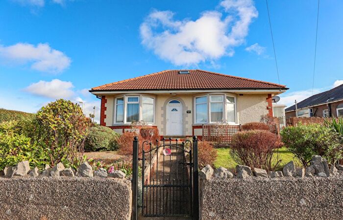 2 Bedroom Bungalow For Sale In Twemlow Parade, Heysham, Morecambe, LA3