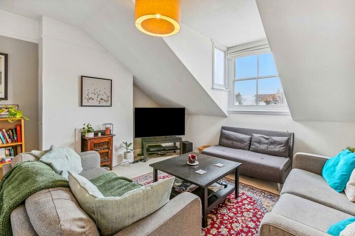 2 Bedroom Flat To Rent In Manville Road, London, SW17
