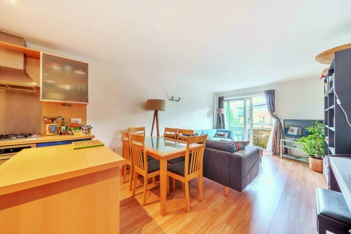 2 Bedroom Flat To Rent In Building, Woolwich, London, SE18