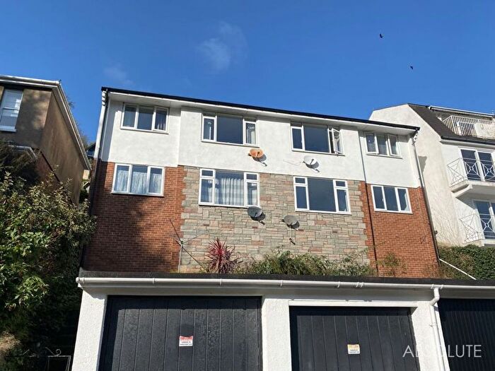 2 Bedroom Flat To Rent In Victoria Road, Victoria Court Victoria Road, TQ6