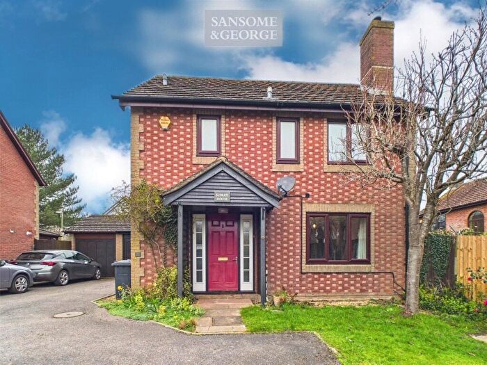 3 Bedroom Detached House For Sale In Bramley Green Road, Bramley, Tadley, Hampshire, RG26