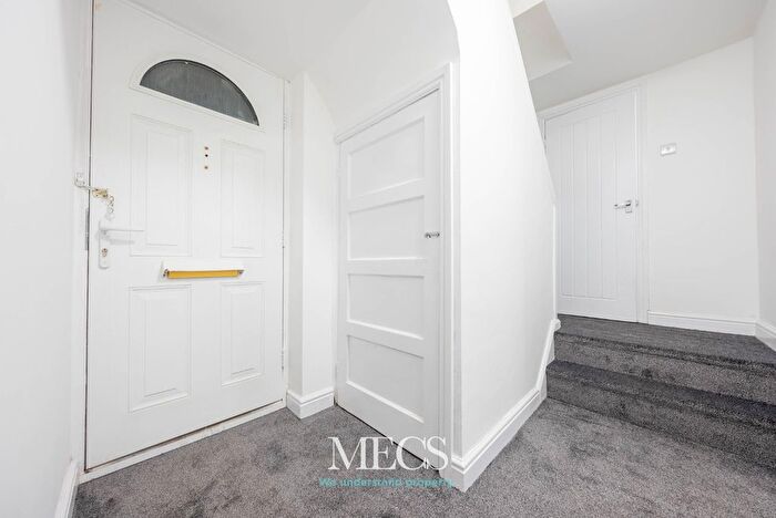 3 Bedroom Semi-Detached House For Sale In Wood Street, Dudley, West Midlands, DY2