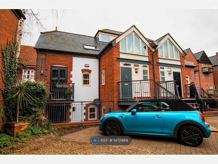 3 Bedroom Semi-Detached House To Rent In Joseph Lancaster Way, Norwich, NR3