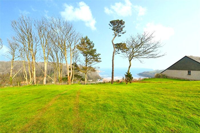 2 Bedroom Flat For Sale In Maenporth, Falmouth, Cornwall, TR11