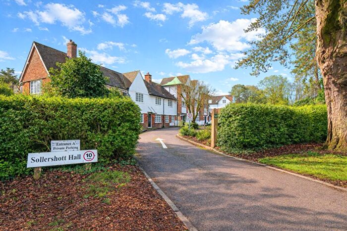 2 Bedroom Apartment For Sale In Sollershott East, Letchworth Garden City, SG6