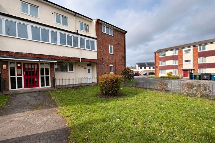 3 Bedroom Flat To Rent In Lord Street, Burscough, L40