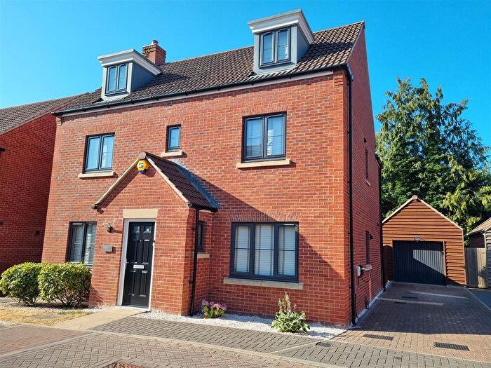 5 Bedroom Detached House To Rent In Strawberry Fields, Easterton, Devizes, SN10