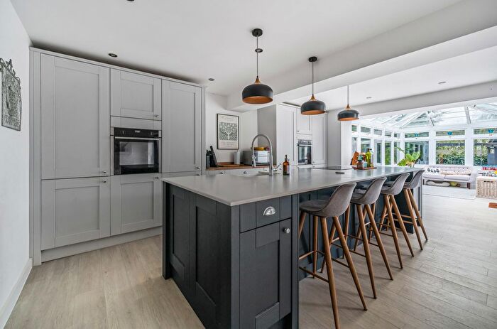 4 Bedroom Detached House For Sale In Sarsen Close, Swindon, SN1
