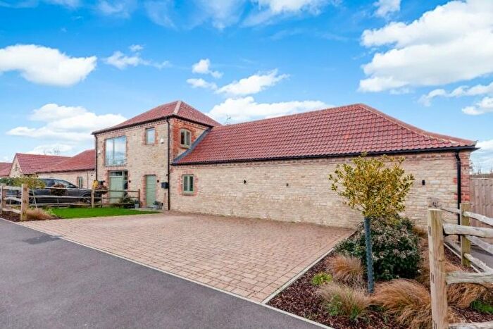 2 Bedroom Barn Conversion To Rent In Wootton, Woodstock, OX20