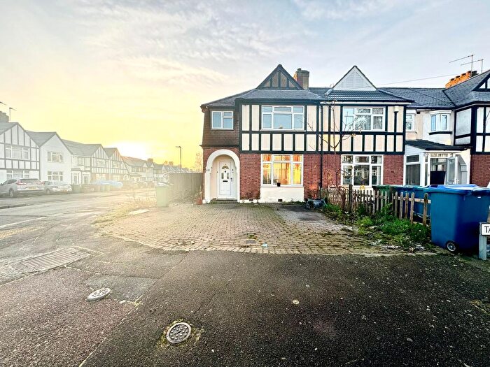 3 Bedroom End Of Terrace House To Rent In Talbot Road, Harrow, HA3