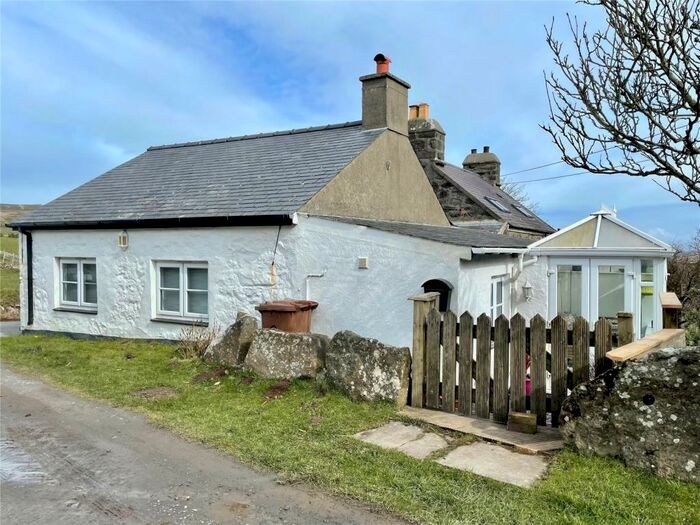 2 Bedroom Detached House For Sale In Rhiw, Pwllheli, Gwynedd, LL53