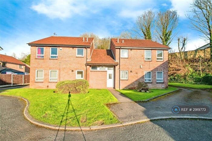 Studio To Rent In Cumberland Close, Bury, BL9