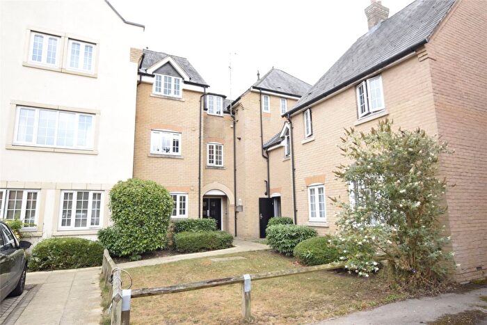 2 Bedroom Flat To Rent In Medhurst Way, Littlemore, Oxford, OX4