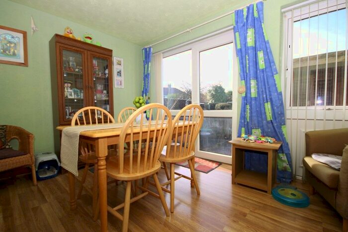 2 Bedroom Semi-Detached House For Sale In Roselea Drive, Crossens, Southport, PR9