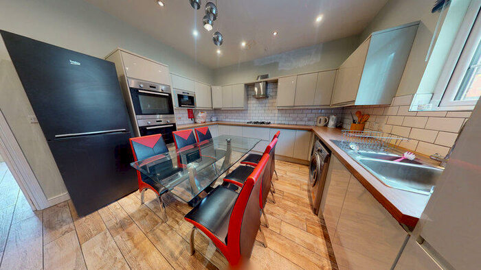 6 Bedroom Terraced House To Rent In Hartley Avenue, Woodhouse, Leeds, LS6