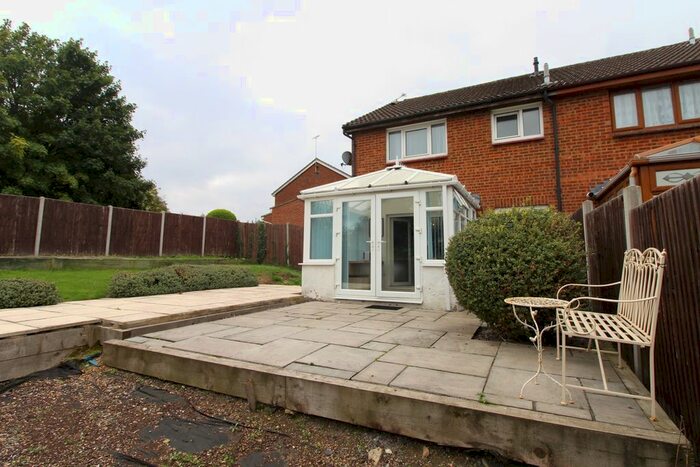 1 Bedroom Terraced House To Rent In Leygreen Close, Luton, LU2