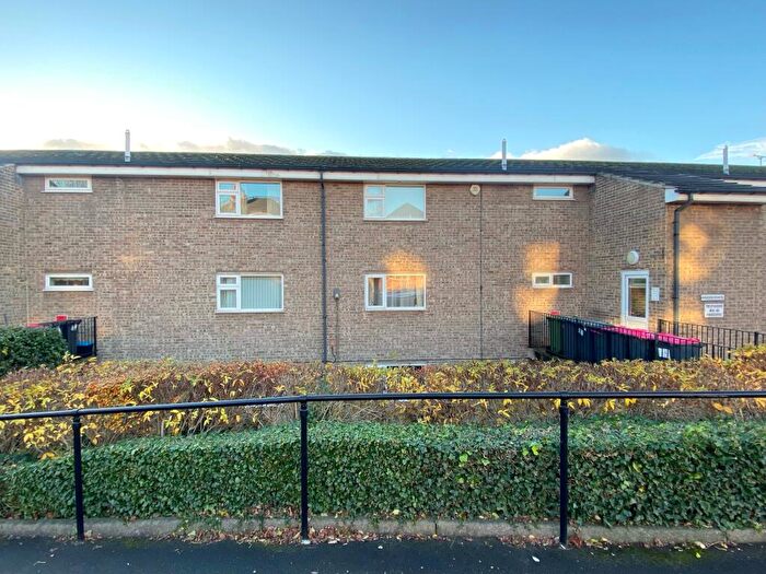 2 Bedroom Apartment To Rent In Broom Chase, Rotherham, S60