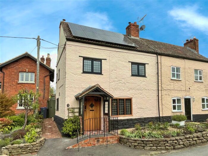 3 Bedroom End Of Terrace House For Sale In Tinhead Road, Edington, BA13