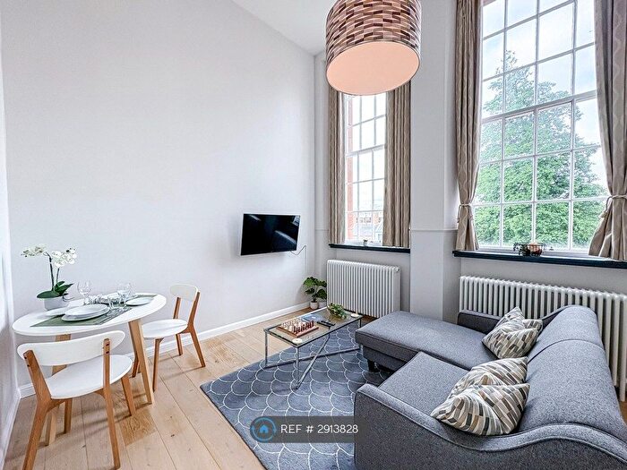 1 Bedroom Flat To Rent In Mcdonald Road, Edinburgh, EH7