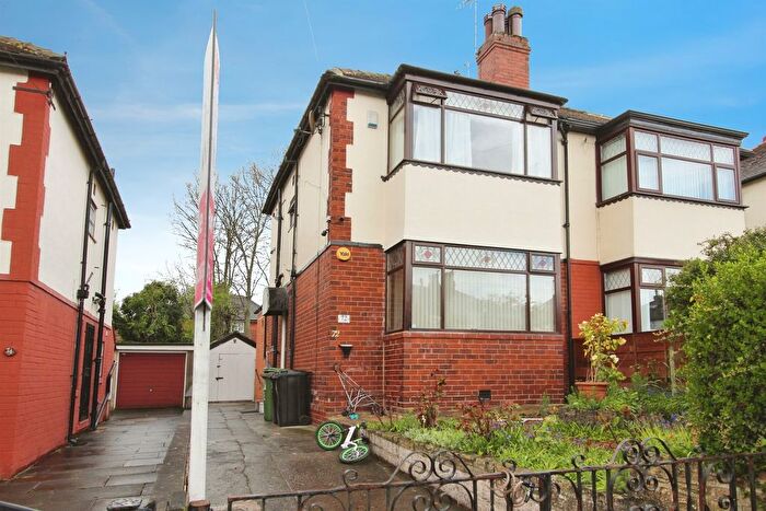 3 Bedroom Semi Detached House For Sale In Amberton Road, Leeds, LS8