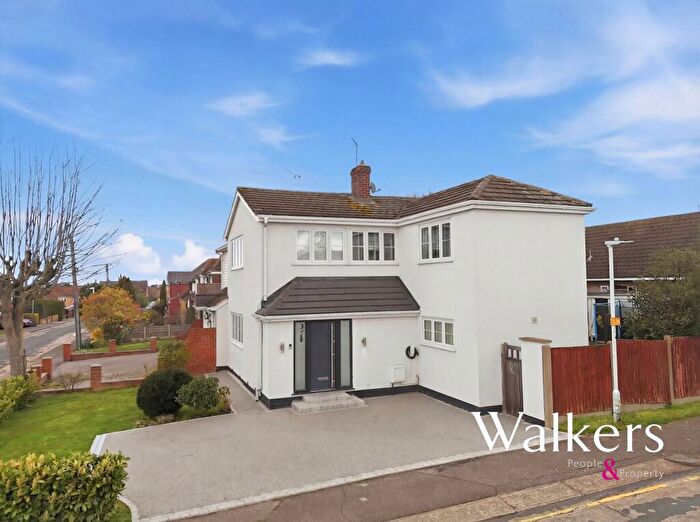 4 Bedroom Semi-Detached House For Sale In Bellevue Road, Billericay, CM12