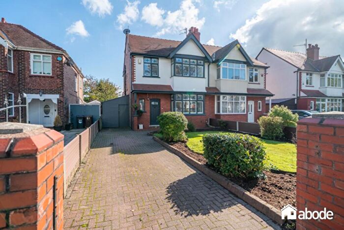 4 Bedroom Semi-Detached House For Sale In Preston New Road, Southport, PR9