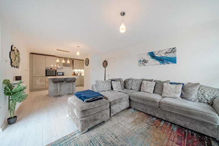 2 Bedroom Apartment For Sale In Maple Court, Durham Road, Sidcup, Kent, DA14