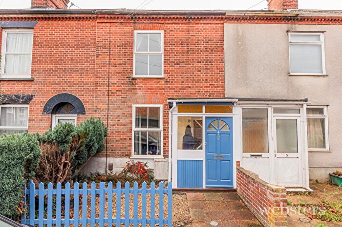3 Bedroom Terraced House For Sale In Cricket Ground Road, Norwich, NR1