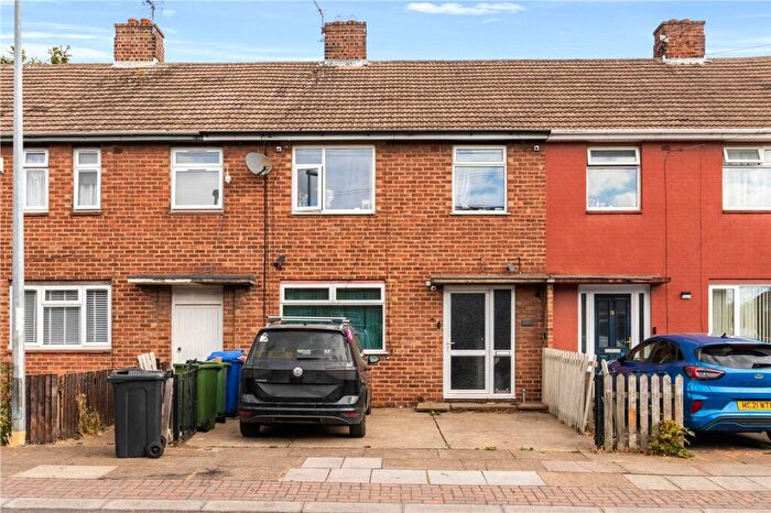 3 Bedroom Property For Sale In Caistor Drive, Grimsby, DN33